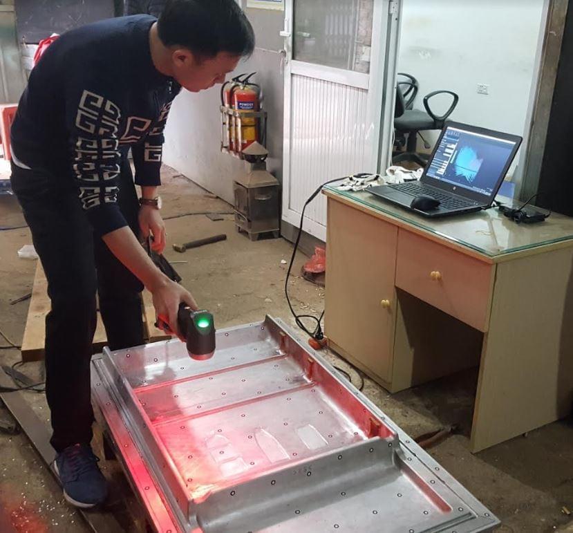 HandyScan 700 scan 3d vacuum aspirator